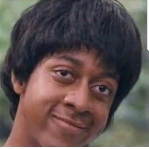 Meet your Posher, Zay